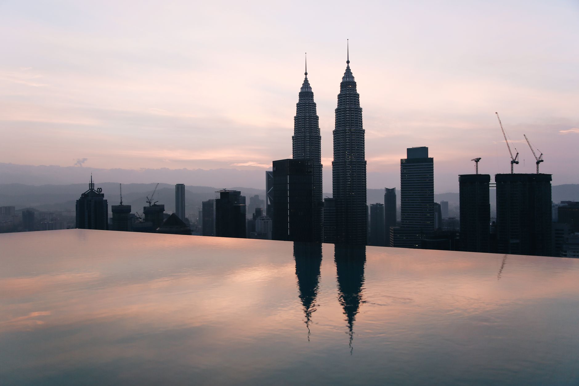 Kuala Lumpur Romantizmi: 5 Günlük Eğlence Dolu Kaçamak! 💖