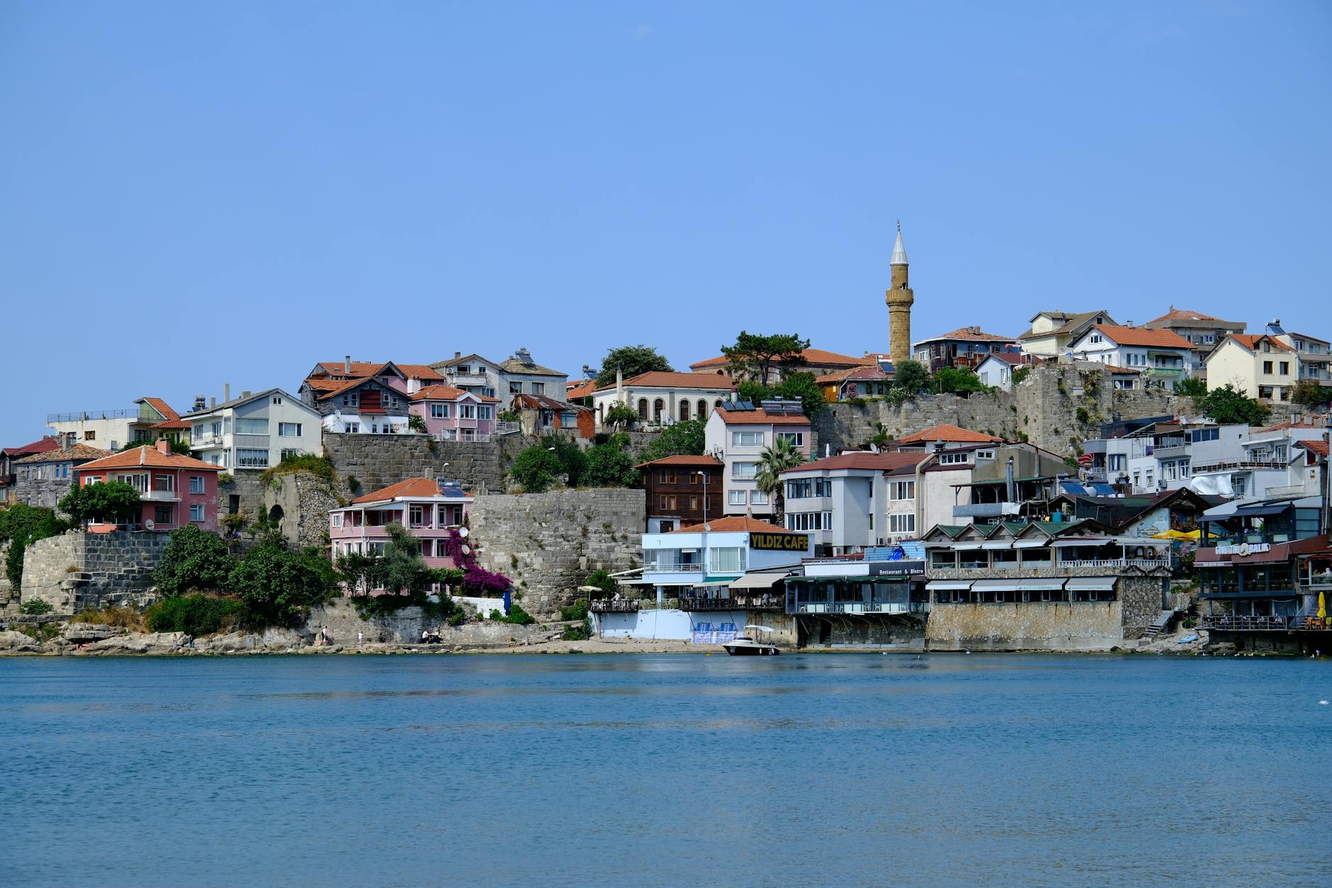 Karadeniz'in Gizli İncisi Sinop'ta Eğlence Dolu Bir Kaçış! 🎉