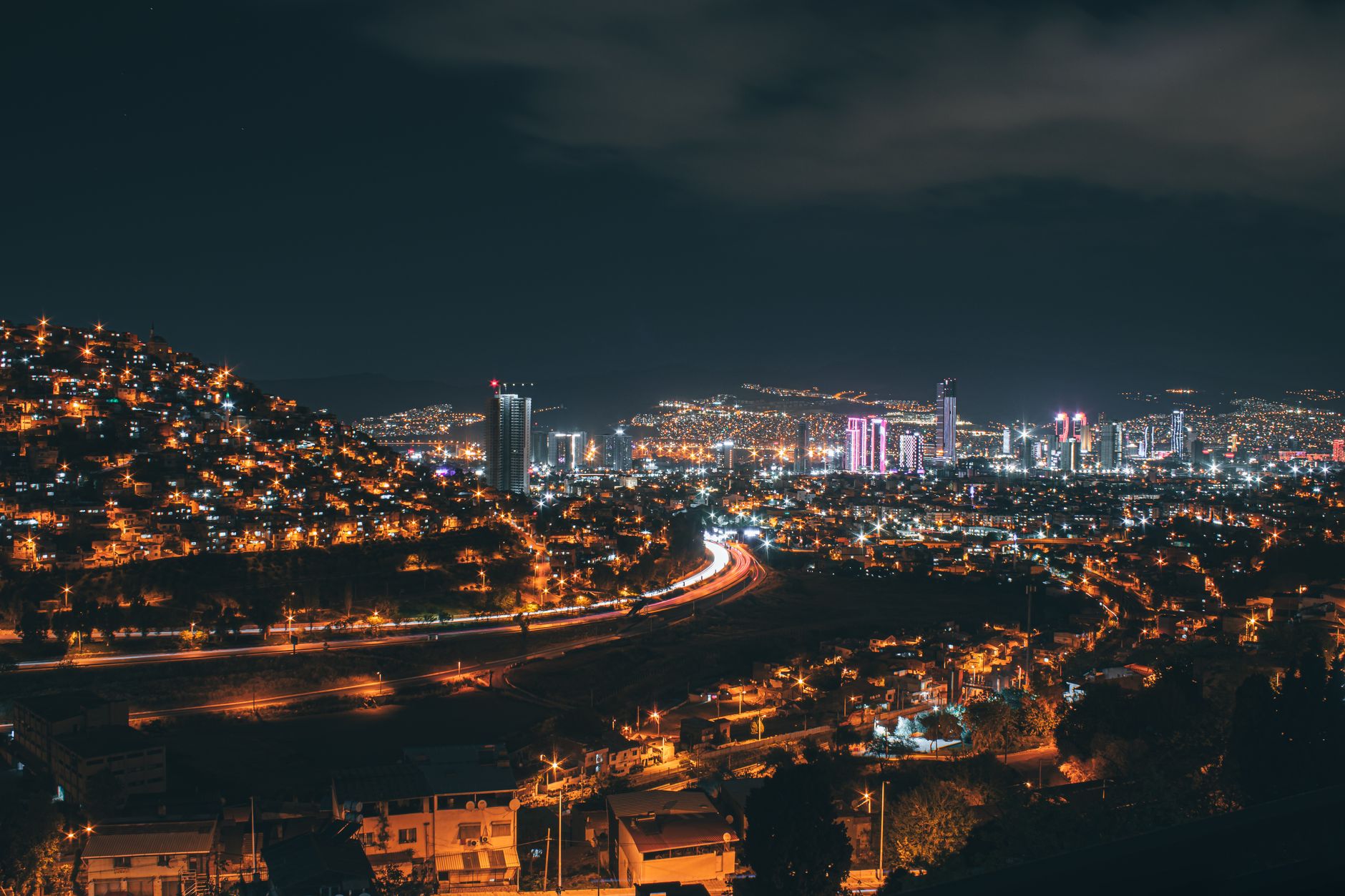 İzmir'de Unutulmaz Eğlence Macerası! 🎉