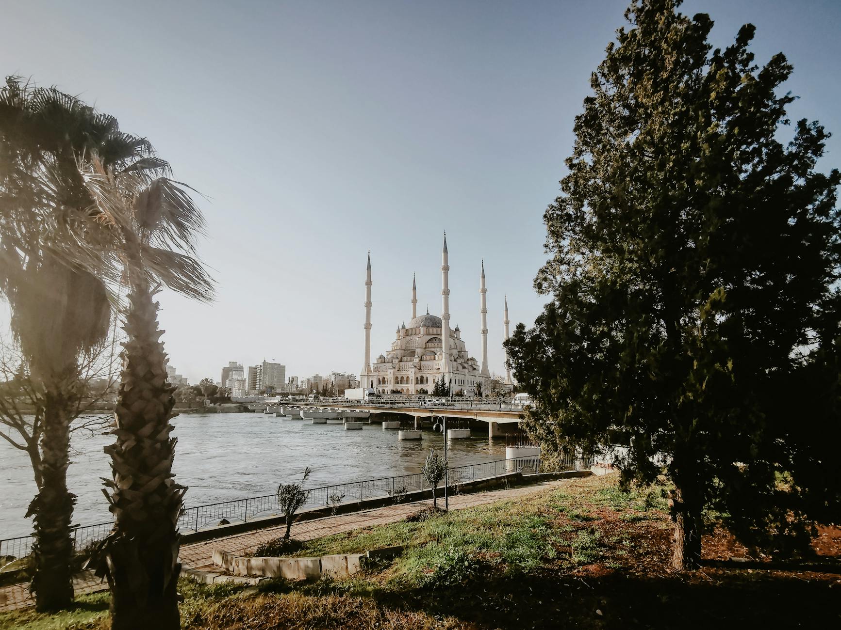 Adana'da Tarih ve Lezzet Dolu Bir Aile Haftası! 🕌🌶️